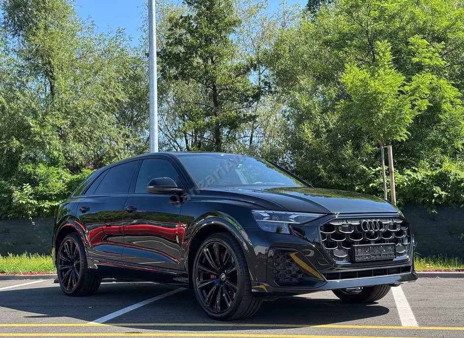 Audi SQ8