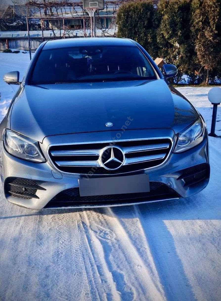 Mercedes-Benz E
