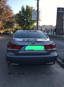Lexus Seria LS