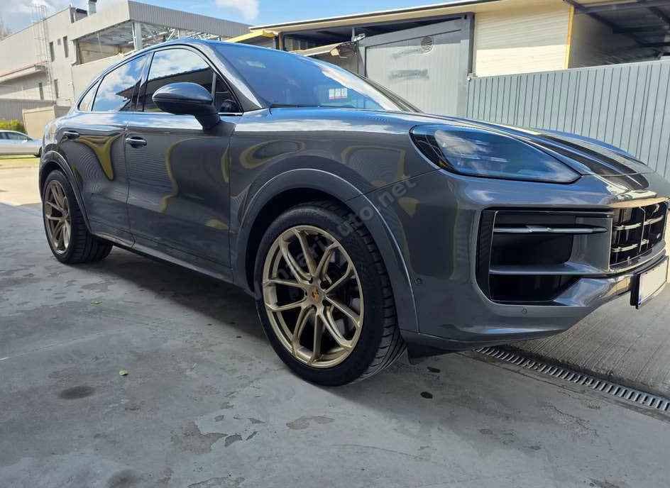 Porsche Cayenne Coupe