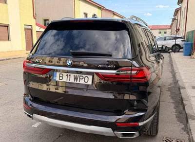 BMW X7