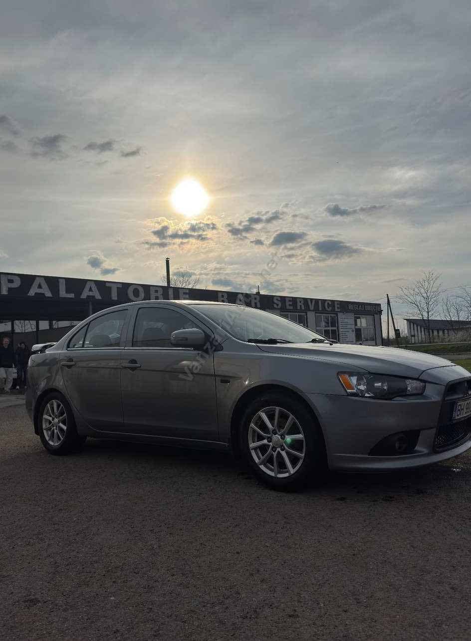 Mitsubishi Lancer