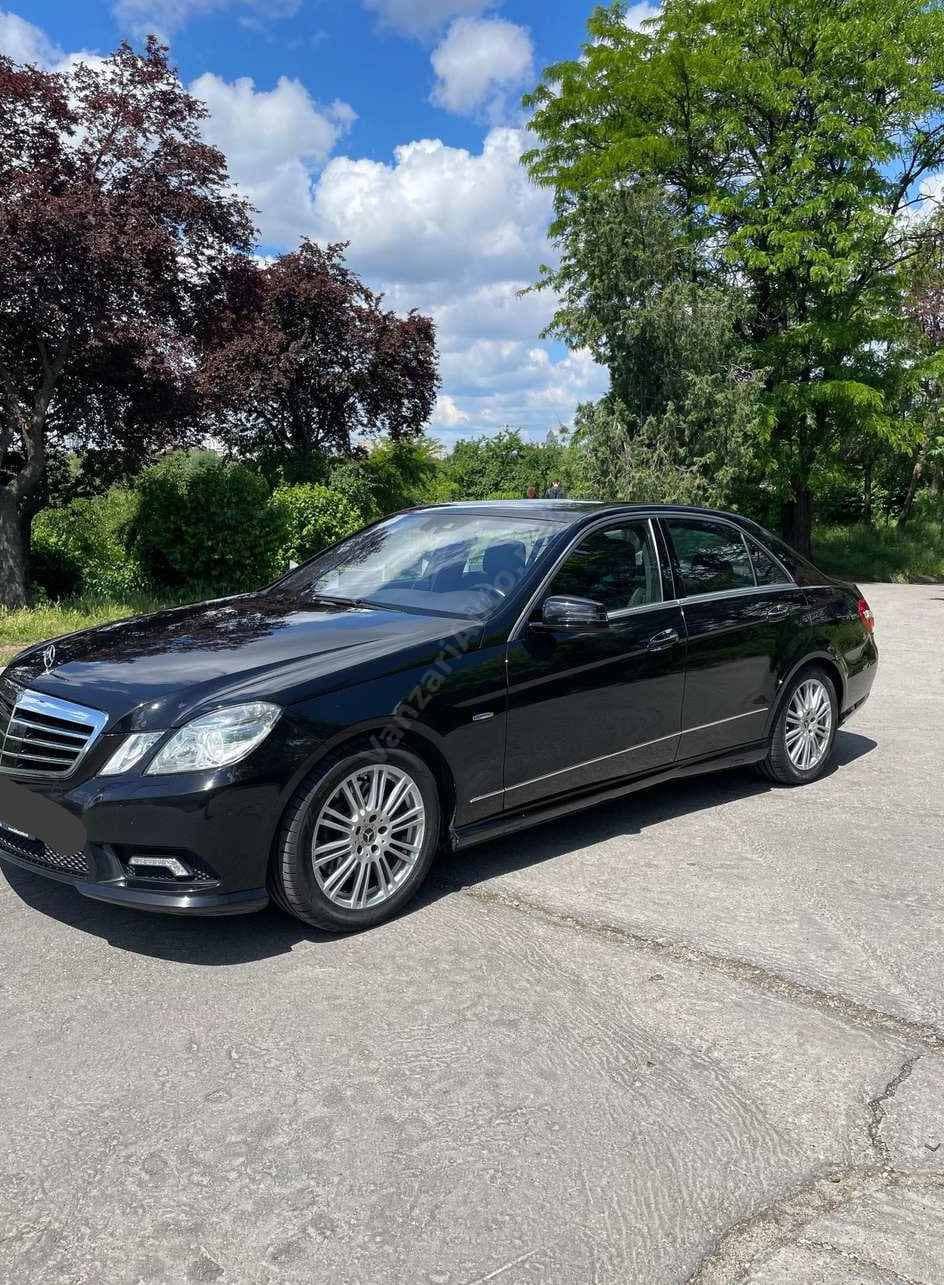 Mercedes-Benz E
