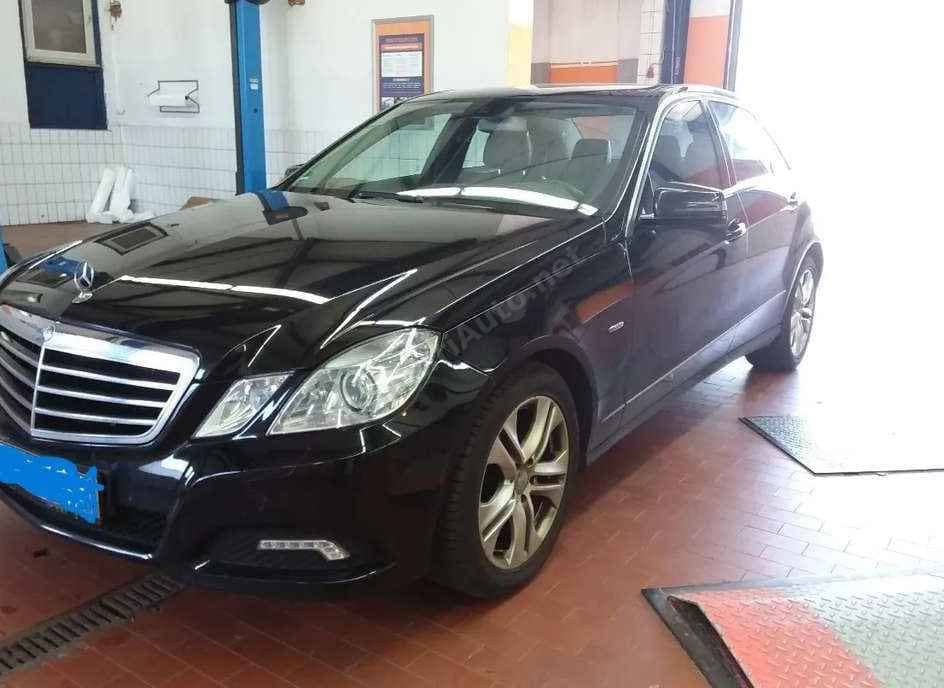 Mercedes-Benz E