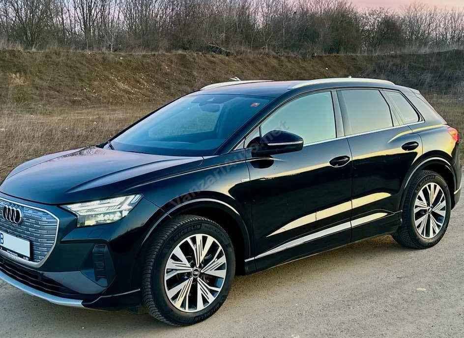 Audi Q4
