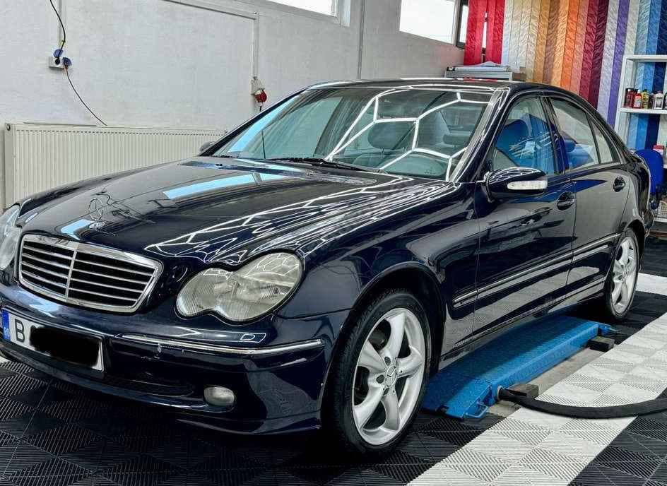 Mercedes-Benz C