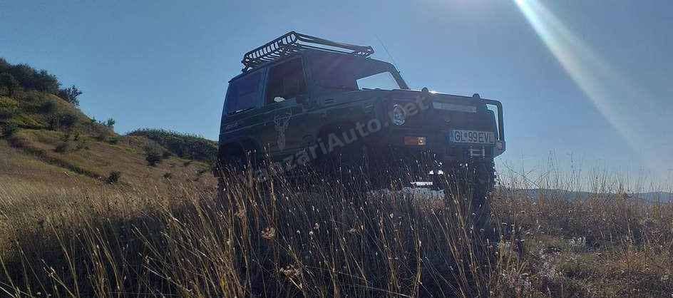 Suzuki Samurai
