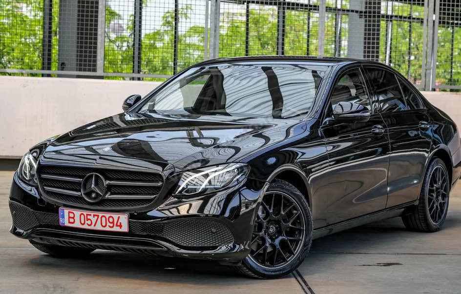 Mercedes-Benz E