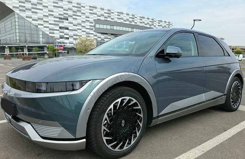 Hyundai IONIQ