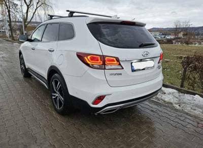Hyundai Grand Santa Fe