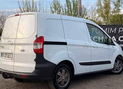 Ford Courier