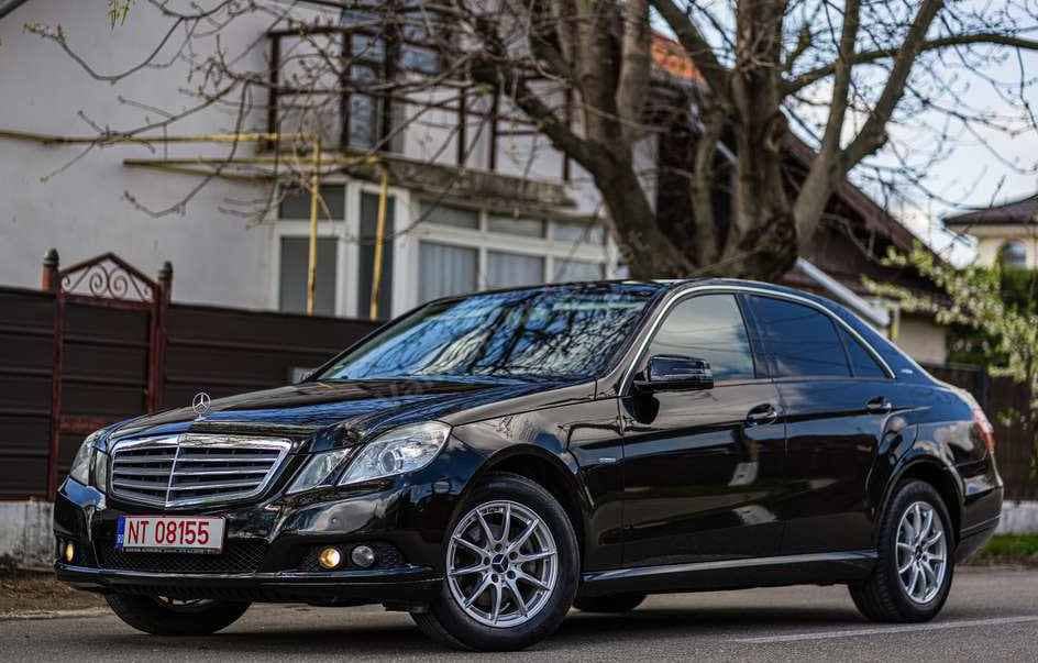 Mercedes-Benz E