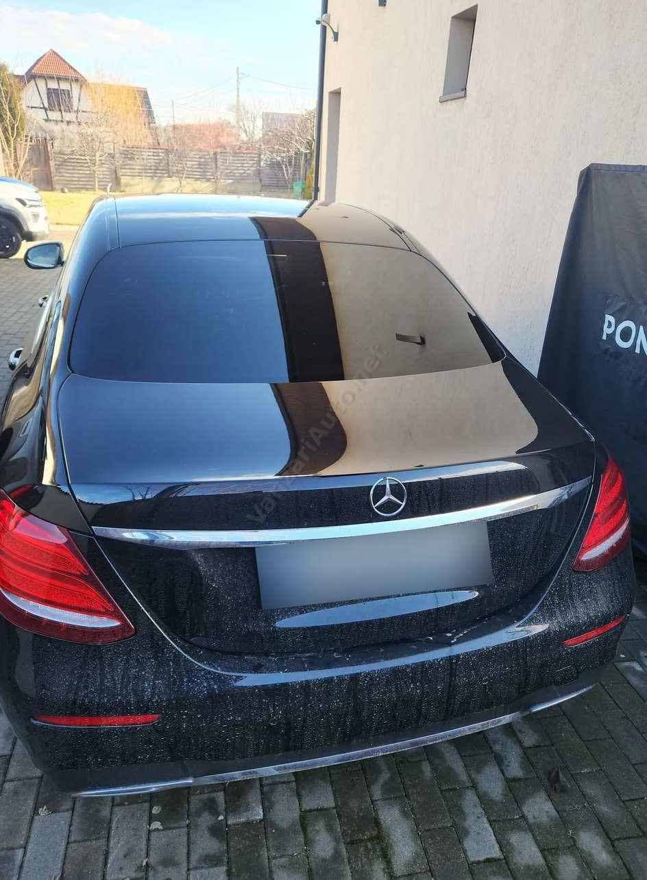 Mercedes-Benz E