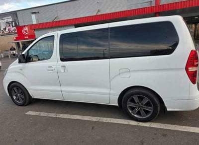 Hyundai H-1