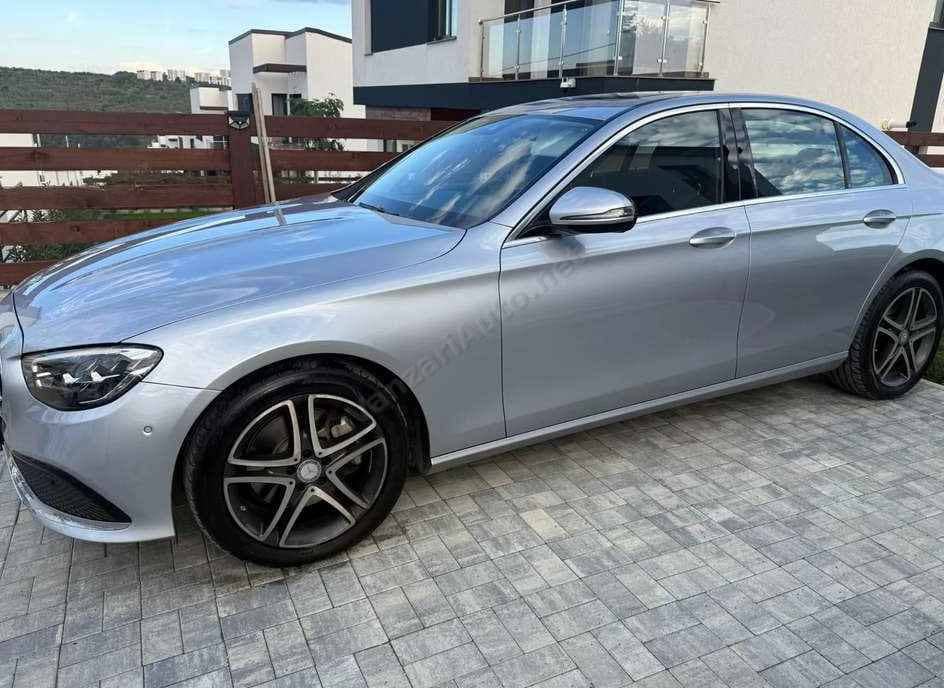 Mercedes-Benz E