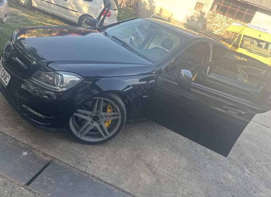 Mercedes-Benz C