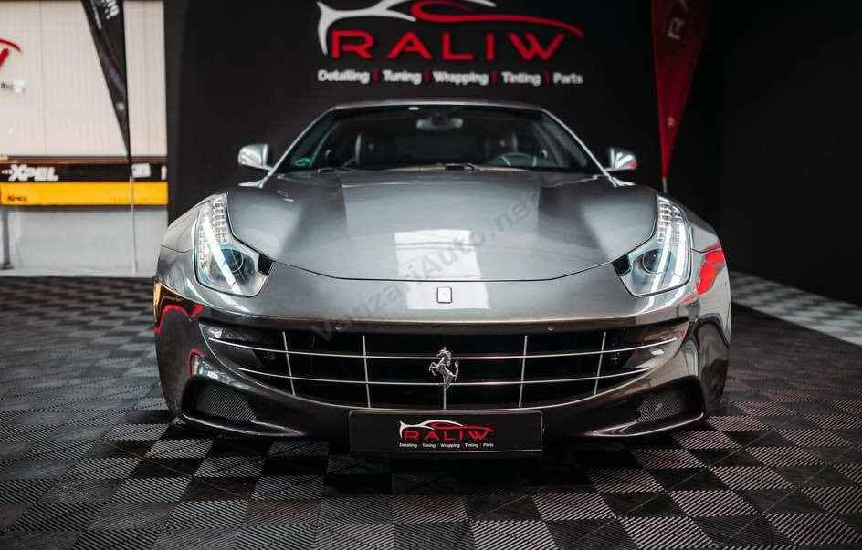 Ferrari FF