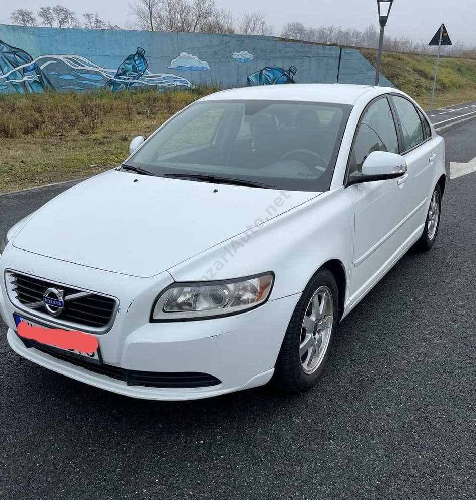 Volvo S40