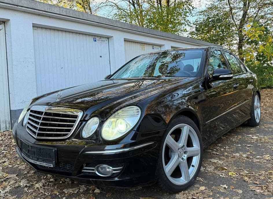 Mercedes-Benz E