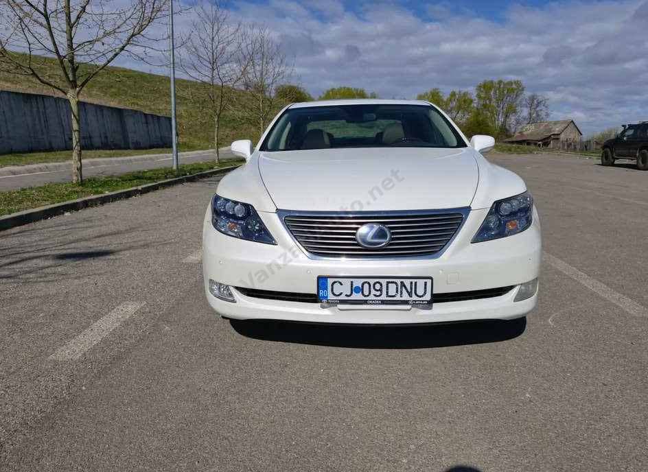 Lexus Seria LS