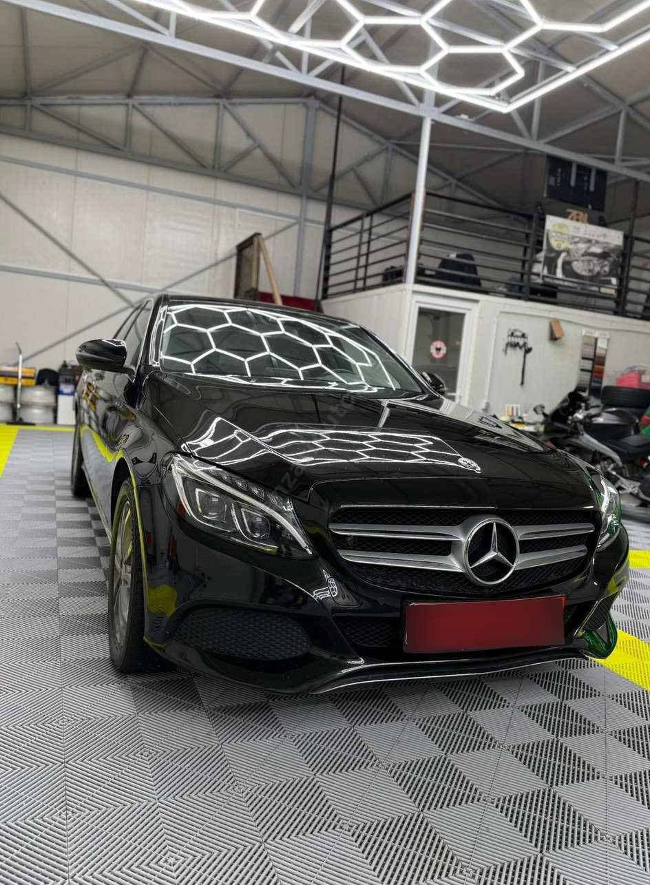 Mercedes-Benz C