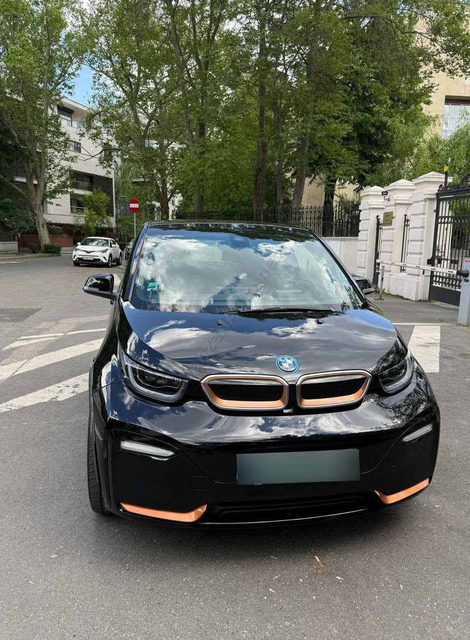BMW i3
