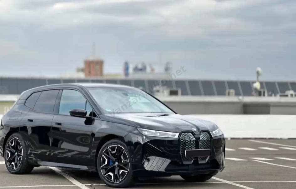 BMW iX