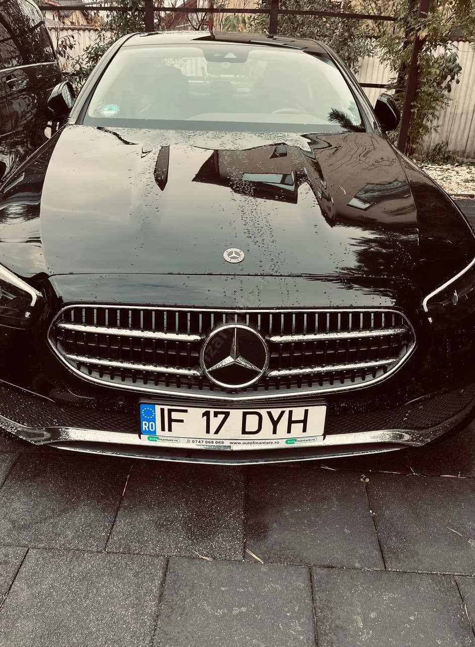 Mercedes-Benz E