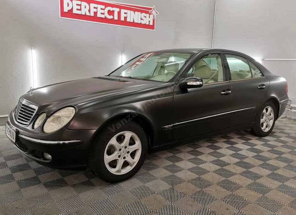 Mercedes-Benz E