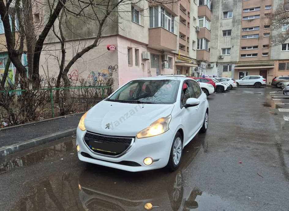 Peugeot 208
