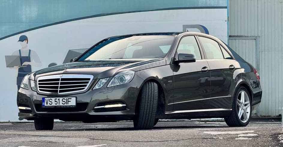 Mercedes-Benz E