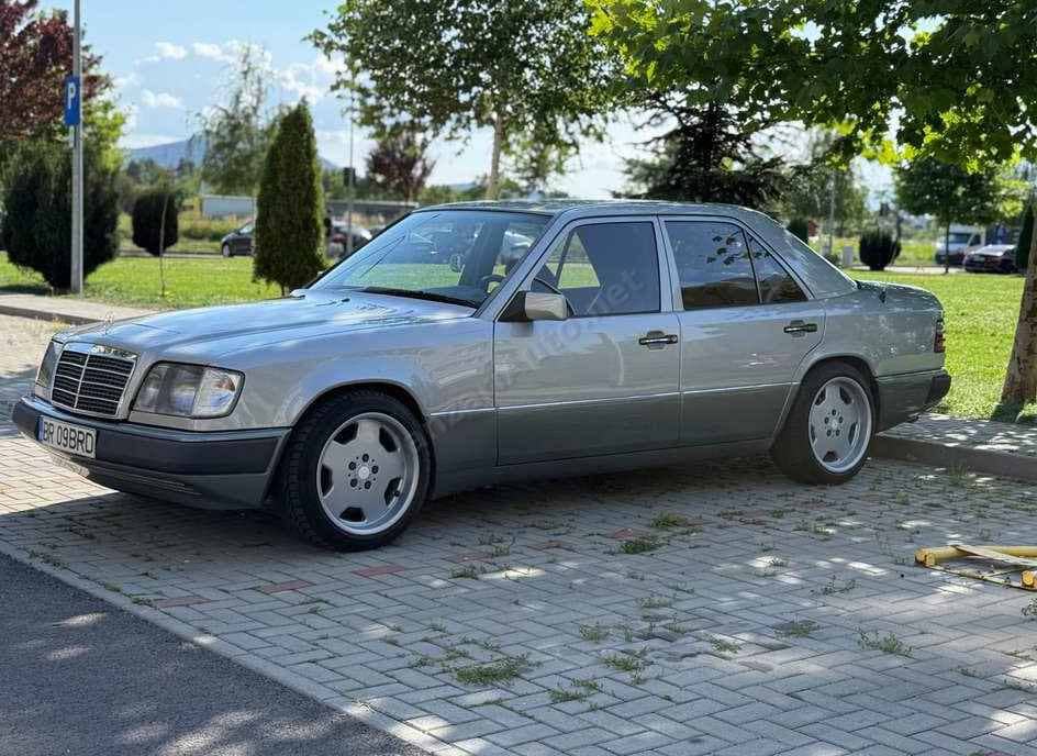 Mercedes-Benz W124
