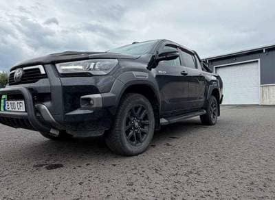 Toyota Hilux