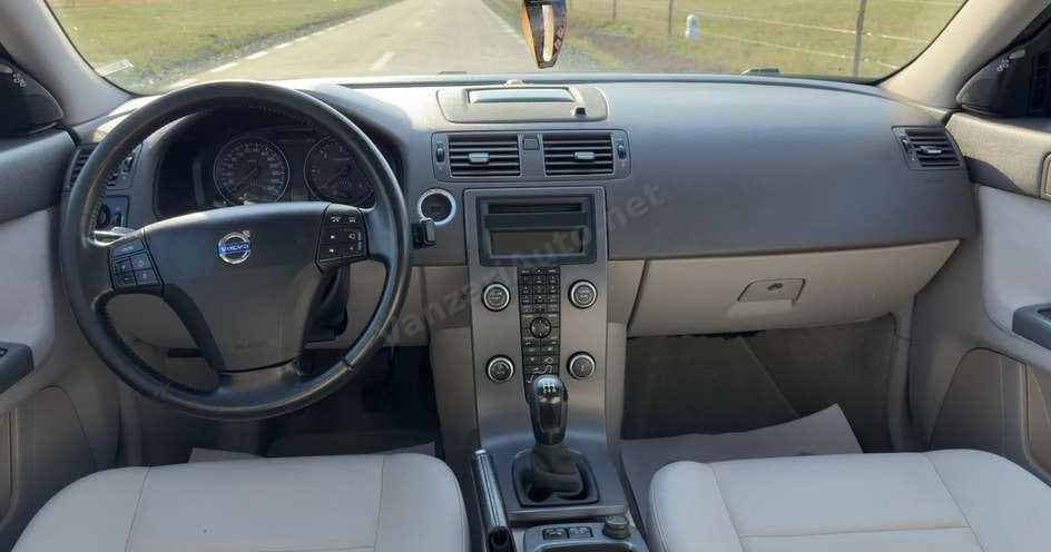 Volvo S40