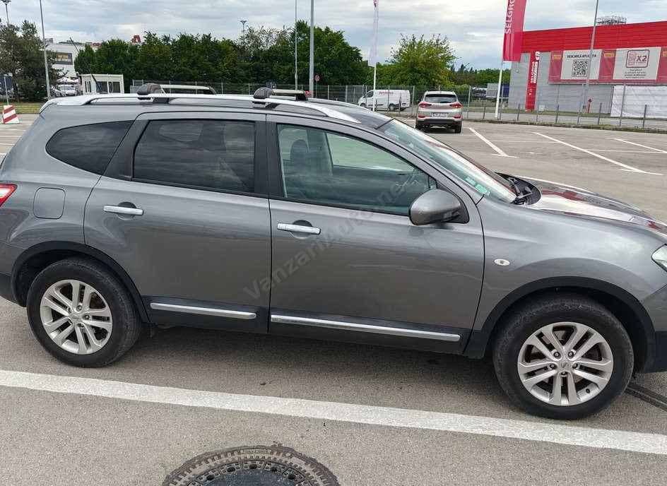 Nissan Qashqai+2