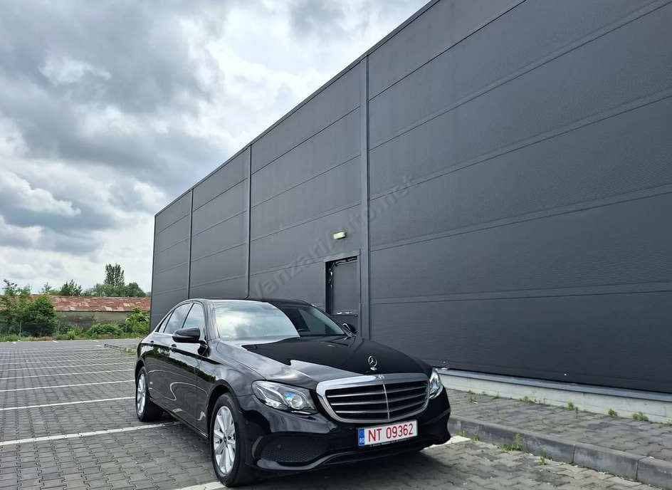 Mercedes-Benz E