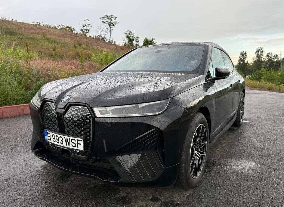 BMW iX