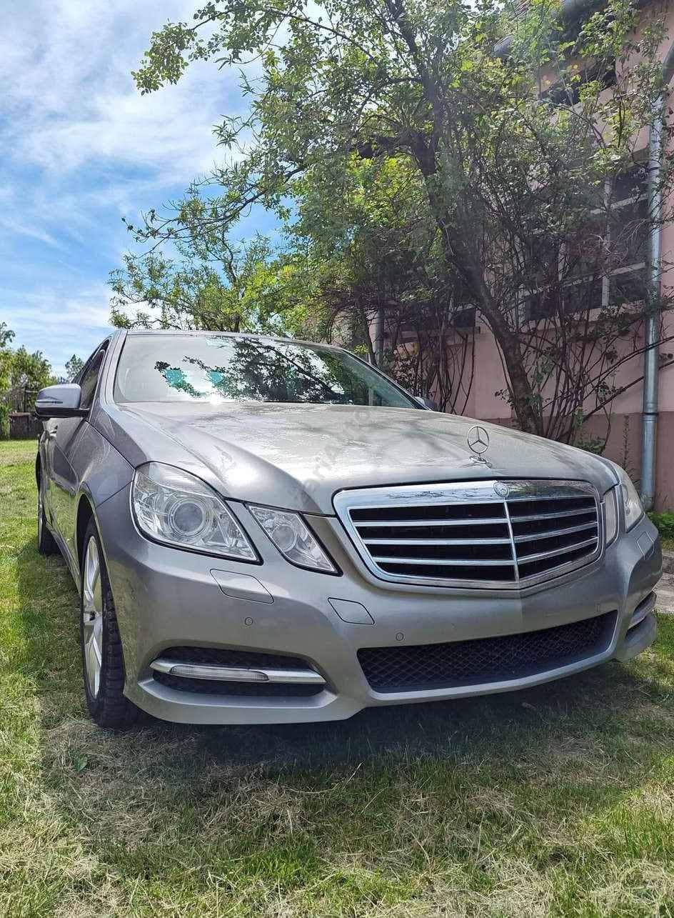 Mercedes-Benz E