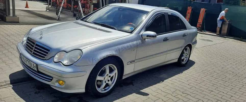 Mercedes-Benz C