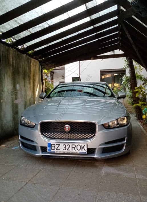 Jaguar XE