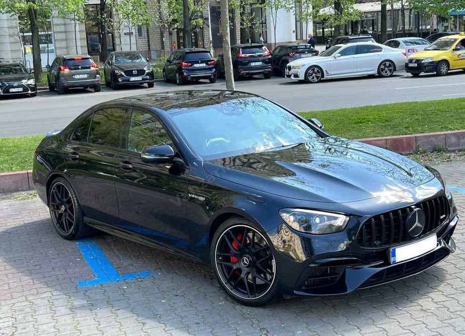 Mercedes-Benz E