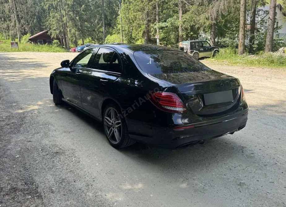 Mercedes-Benz E