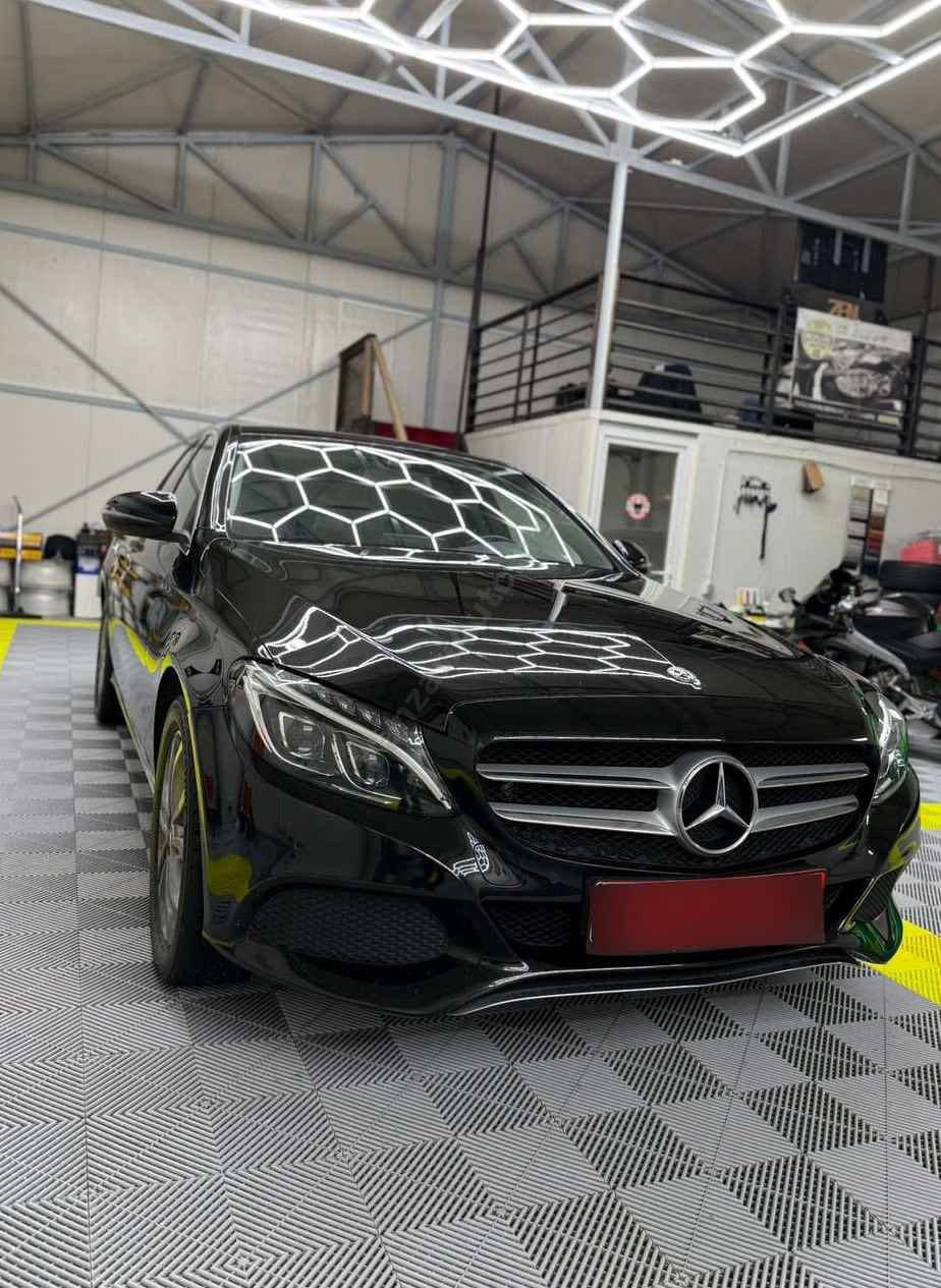 Mercedes-Benz C