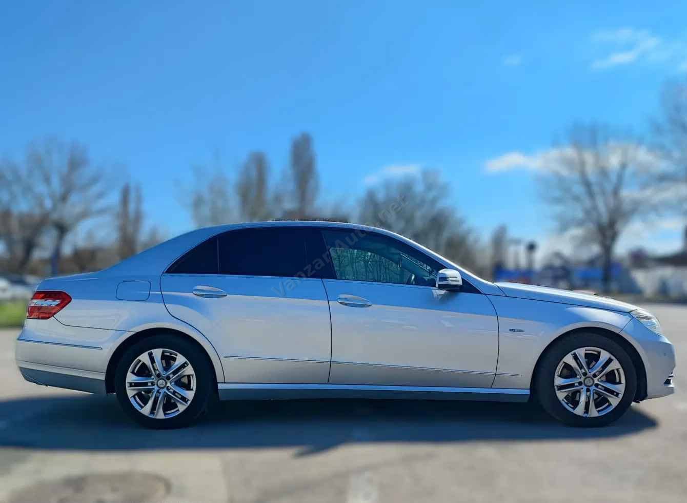 Mercedes-Benz E