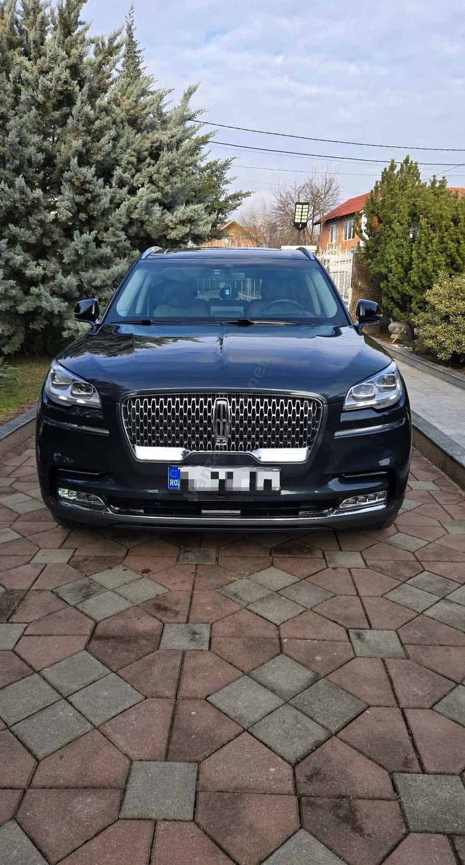 Lincoln Aviator