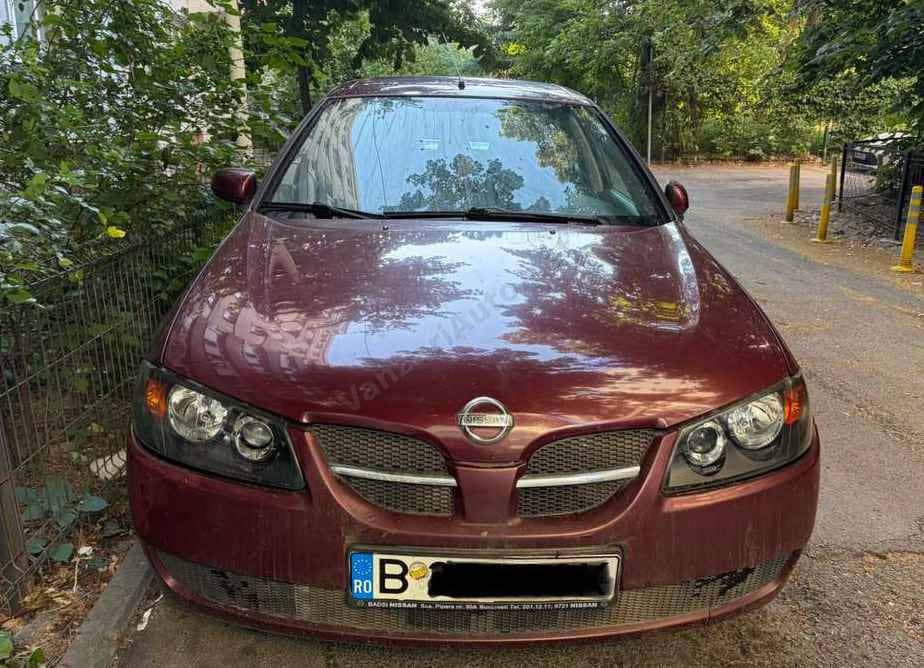 Nissan Almera
