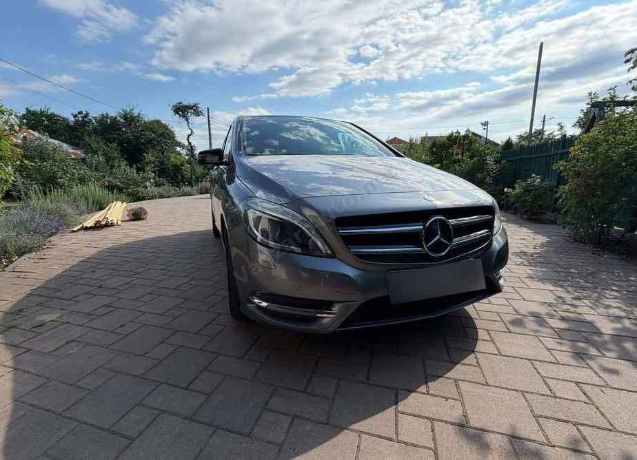 Mercedes-Benz B