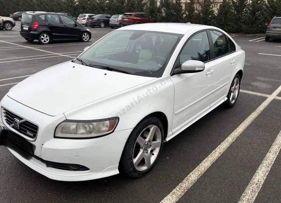 Volvo S40