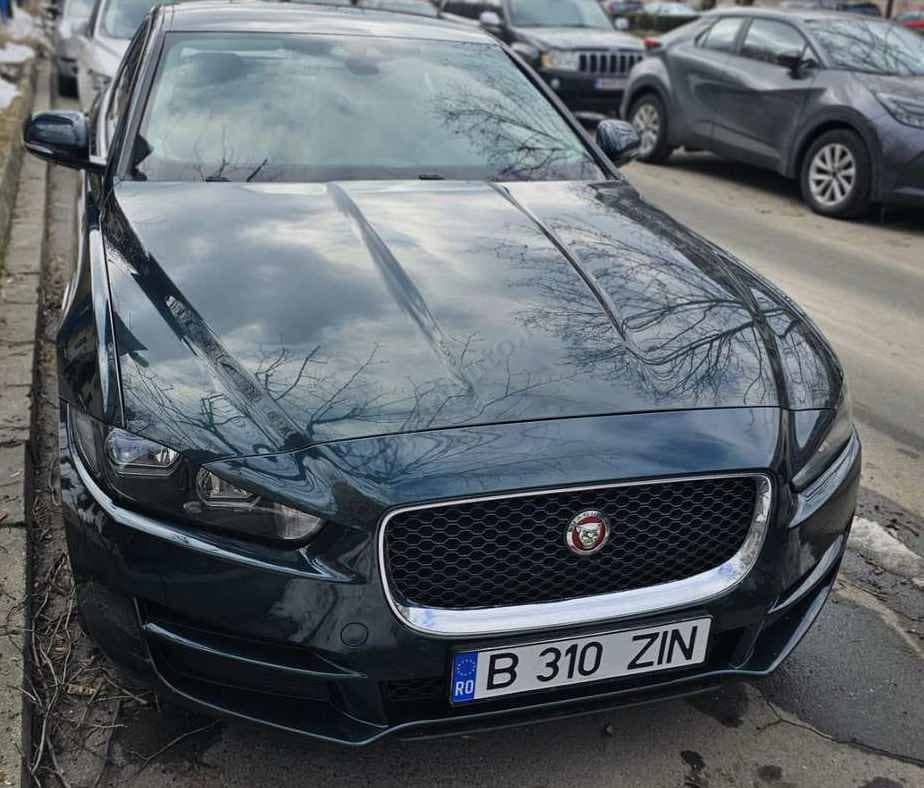Jaguar XE