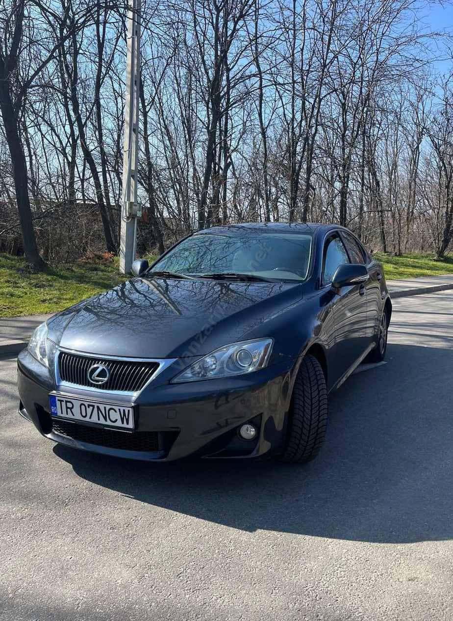 Lexus Seria IS